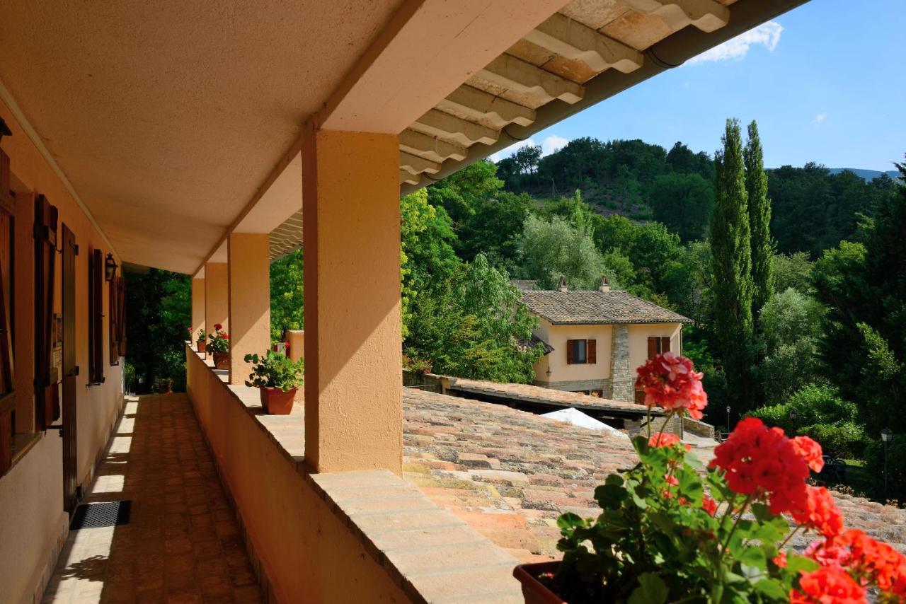 Villa Agriturismo Le Querce Di Assisi Exterior foto